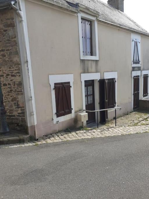 Charming Detached 2 Bedroom Ancient House In Medieval Quarter Of A Small Town In The Pays De La Loire, France Sillé-le-Guillaume Екстериор снимка