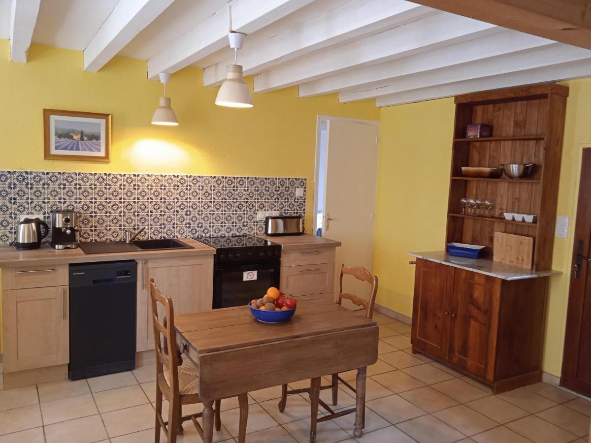 Charming Detached 2 Bedroom Ancient House In Medieval Quarter Of A Small Town In The Pays De La Loire, France Sillé-le-Guillaume Екстериор снимка