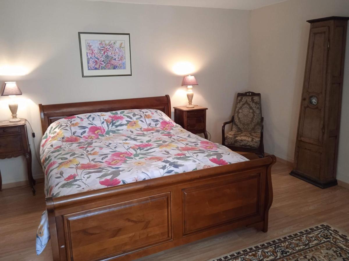 Charming Detached 2 Bedroom Ancient House In Medieval Quarter Of A Small Town In The Pays De La Loire, France Sillé-le-Guillaume Екстериор снимка