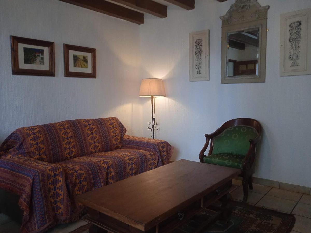 Charming Detached 2 Bedroom Ancient House In Medieval Quarter Of A Small Town In The Pays De La Loire, France Sillé-le-Guillaume Екстериор снимка